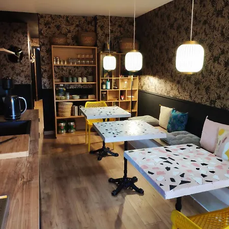 Rosie's Club Guest house