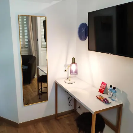 Guest house Rosie's Club